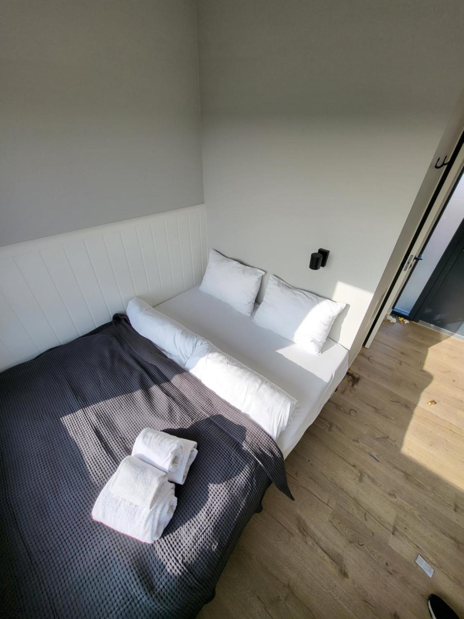 Landbrot Guesthouse เคียร์กยูไปยาเคลาสตูร์ ภายนอก รูปภาพ